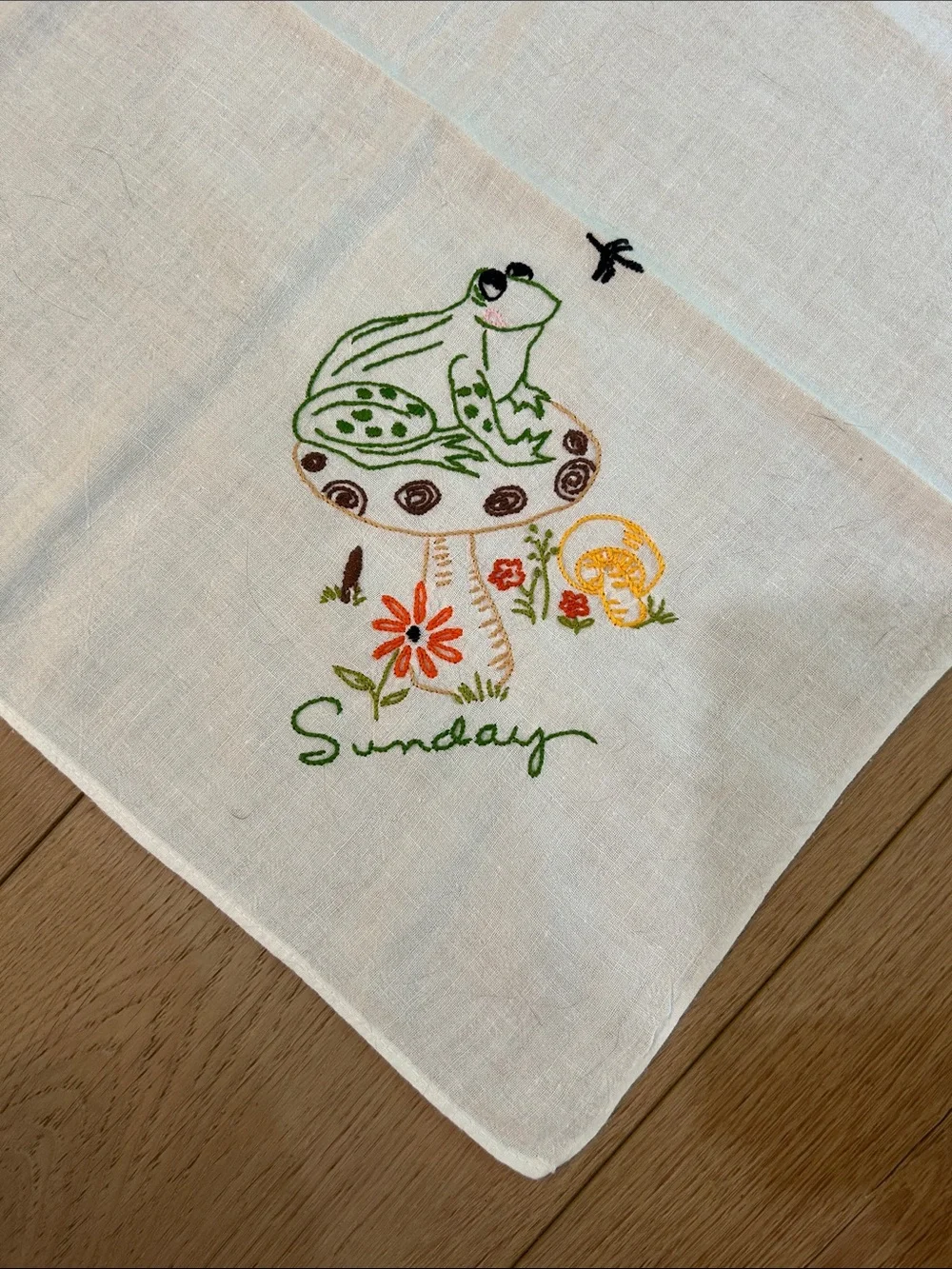 Vintage Hand Embroidered Frog Tea Towels Set